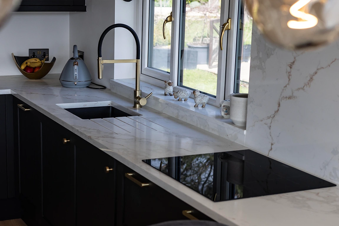 Splash Back and window sills quartz - Kitchen Worktops